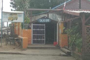 هتل Golden House