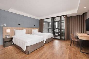 هتل Four Points By Sheraton Yilan Jiaoxi