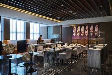 هتل Renaissance Shenyang West