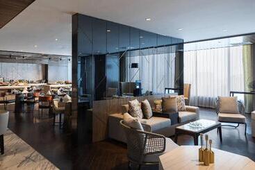 هتل Renaissance Shenyang West