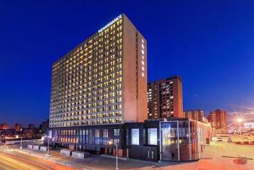 هتل Renaissance Shenyang West