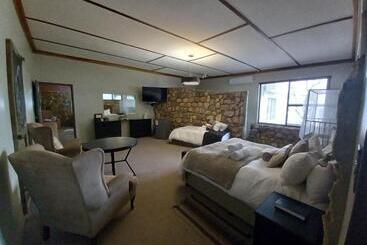 پانسیون Die Windpomp Guesthouse