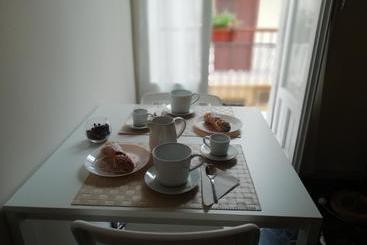 تختخواب و صبحانه Il Gelsomino