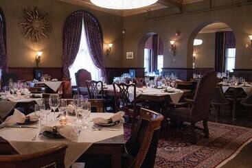 هتل The Detroit Club
