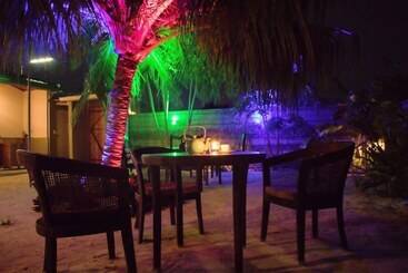 پانسیون Fanhaa Maldives