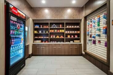 هتل La Quinta By Wyndham Buffalo Amherst