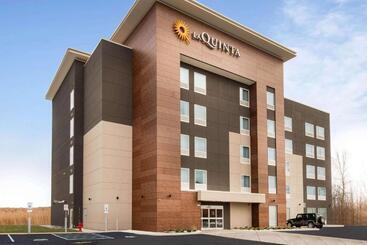 هتل La Quinta By Wyndham Buffalo Amherst