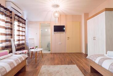 پانسیون Anamari Loft Rooms