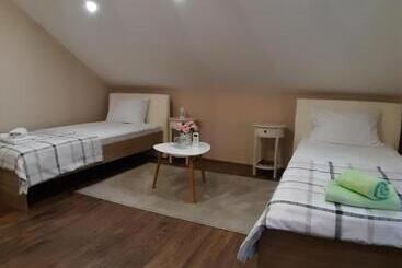 پانسیون Anamari Loft Rooms