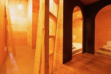 پانسیون Ishigaki Guesthouse Hive