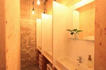 پانسیون Ishigaki Guesthouse Hive