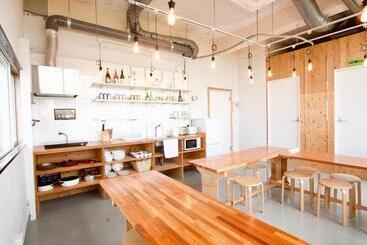 پانسیون Ishigaki Guesthouse Hive