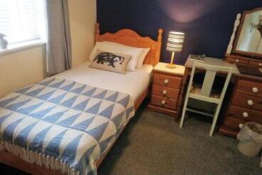 تختخواب و صبحانه Lancaster Townhouse