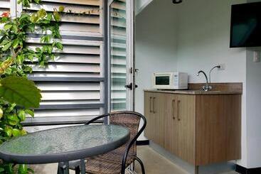 Cando Living Apartments In Central Avenue