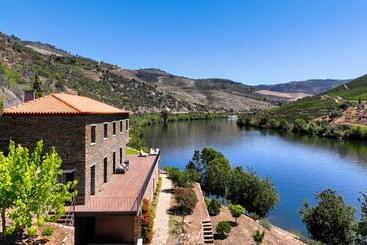 هتل Quinta De Merouço   Villa Do Rolapipas
