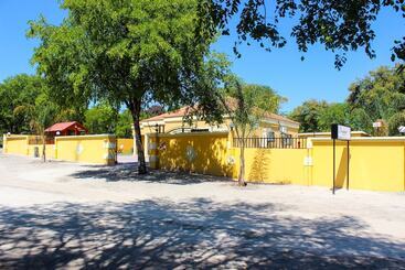 پانسیون Staymorr Boutique Guesthouse