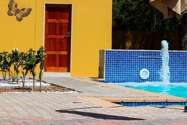 پانسیون Staymorr Boutique Guesthouse