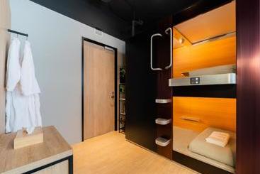 هتل کپسول Kafnu Taipei