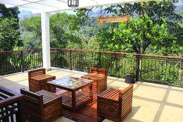 تختخواب و صبحانه Coffee And Pepper Plantation Homestay