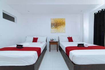 هتل Reddoorz Plus @ San Roque Roxas City