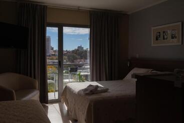 Apart Hotel Rivadavia 815