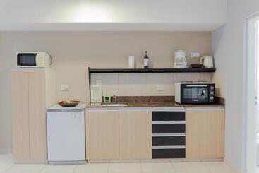 Apart Hotel Rivadavia 815