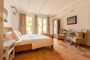هتل Finca Amapola   Agrotourismus