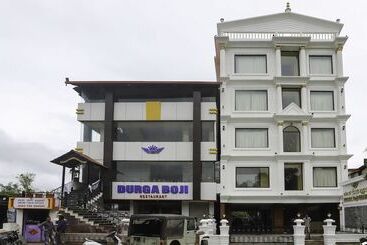 酒店 Treebo Durga Boji Grand, Gonikoppal Town