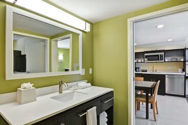 هتل Home2 Suites By Hilton Hilton Head