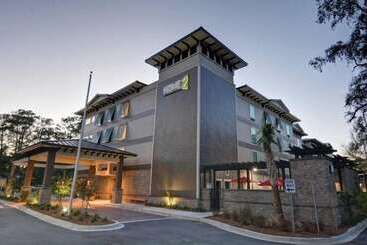 هتل Home2 Suites By Hilton Hilton Head