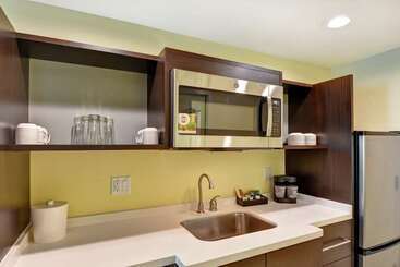 هتل Home2 Suites By Hilton Hilton Head