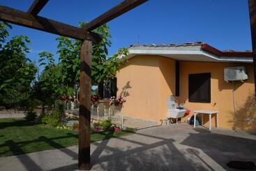 B&b Lara Santola