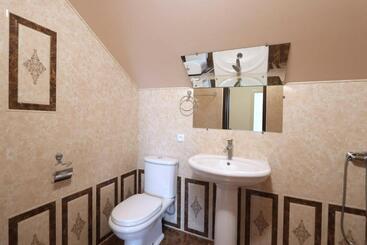 پانسیون Garnim Guest House