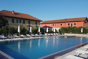 پانسیون Locanda Ferro Uno, Golf Città Di Asti