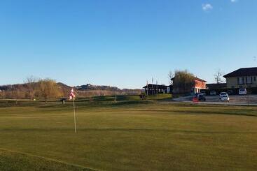 پانسیون Locanda Ferro Uno, Golf Città Di Asti