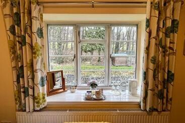 Dunscar Farm Bed & Breakfast