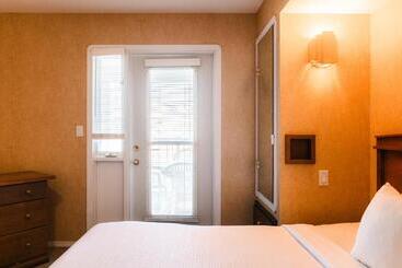Mountain View Resort And Suites At Fairmont Hot Springs