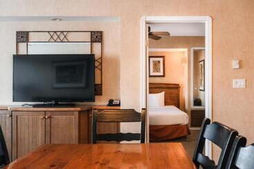 Mountain View Resort And Suites At Fairmont Hot Springs