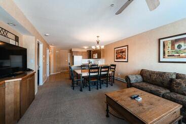 Mountain View Resort And Suites At Fairmont Hot Springs