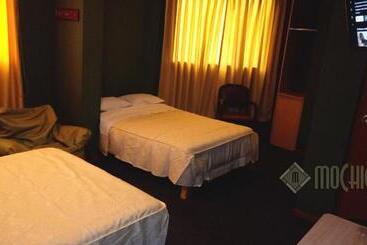پانسیون Hostal Residencial Mochica