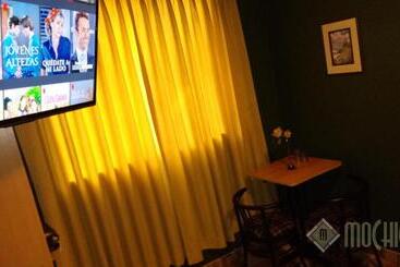 پانسیون Hostal Residencial Mochica