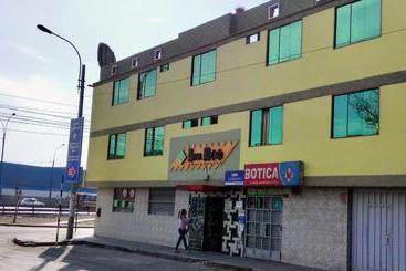 پانسیون Hostal Residencial Mochica
