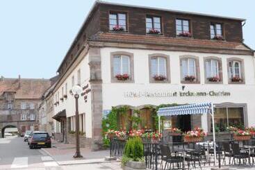 هتل Hôtel Restaurant Erckmann Chatrian