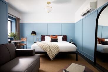 The Chicago Hotel Collection Wrigleyville