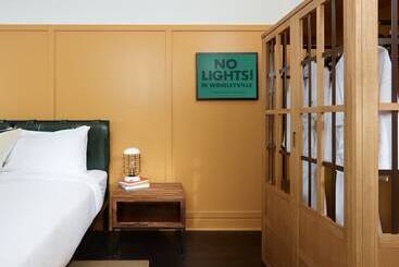 The Chicago Hotel Collection Wrigleyville