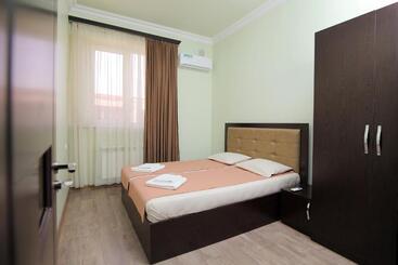 هاستل Mbm Hotel Yerevan