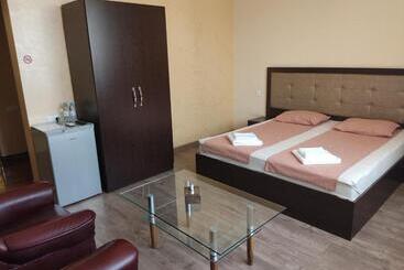 هاستل Mbm Hotel Yerevan