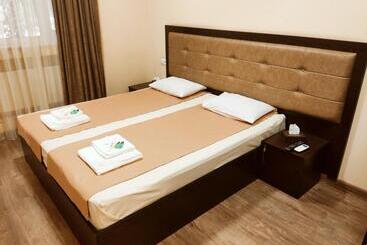هاستل Mbm Hotel Yerevan