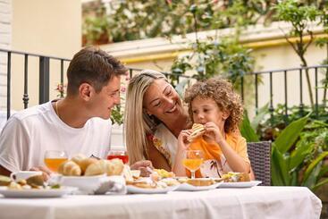Ancora Hotel & Residence