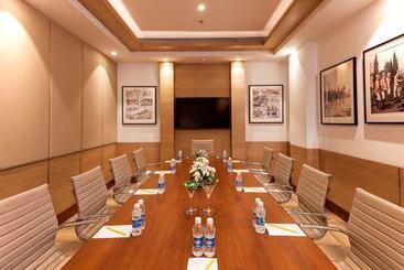 Lemon Tree Hotel Lucknow
